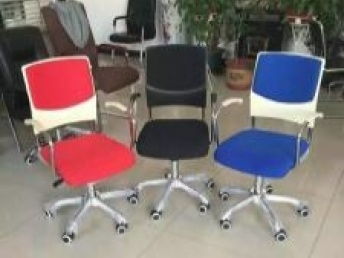 专业办公家具定制服务 海淀、朝阳屏风工位与北京办公用品一站式供应