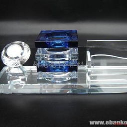 水晶工艺品与办公用品 胡亮亮个体经营的独特选择